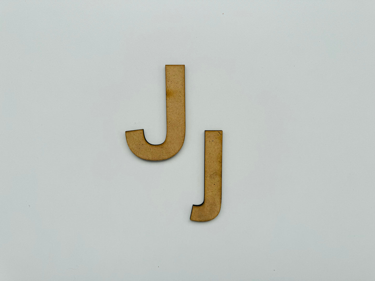 Drvеna slova – ćirilica - slovo „ј“, malo