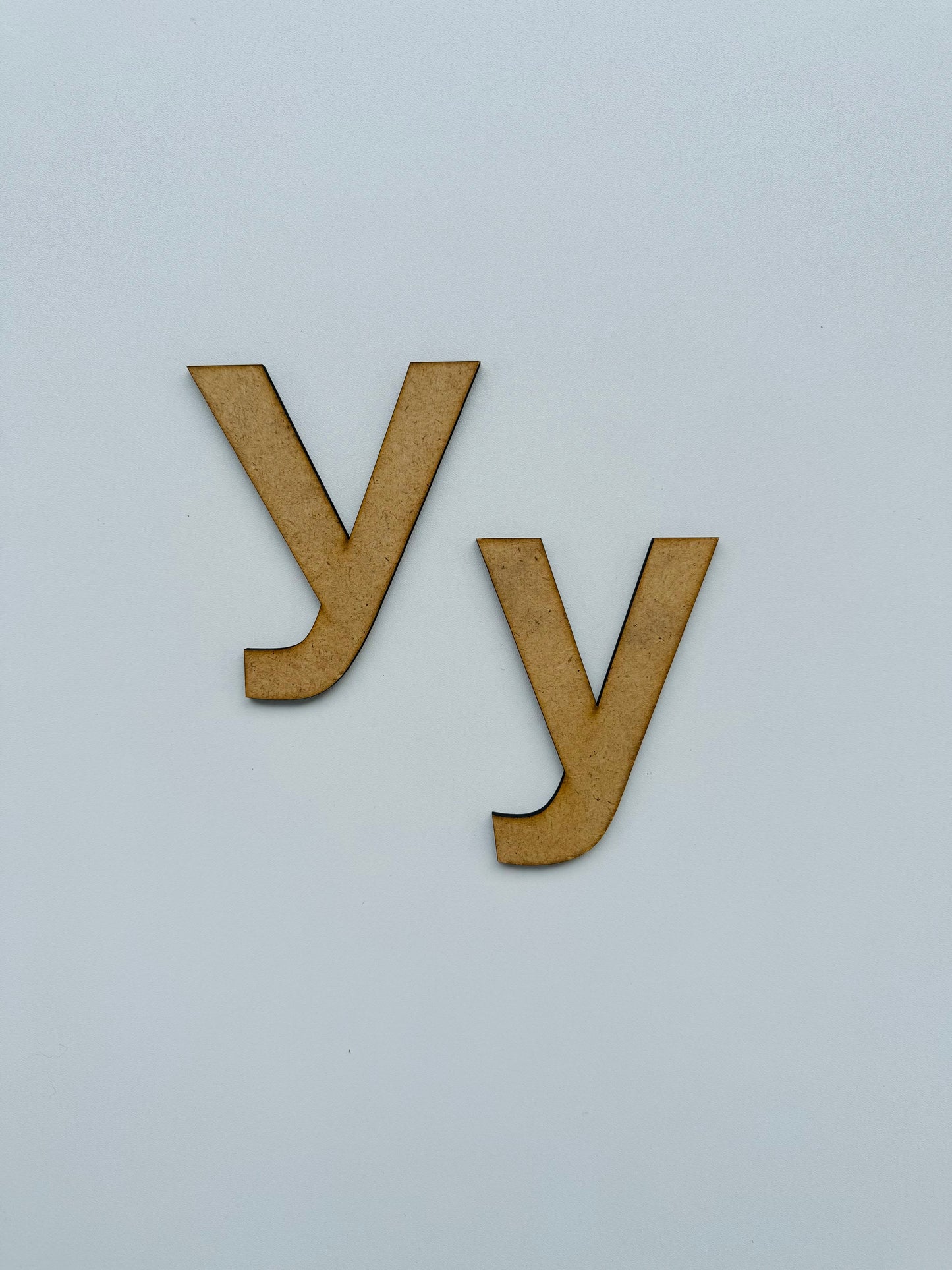 Drvеna slova – ćirilica - slovo „у“, malo